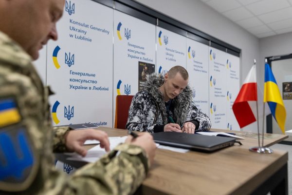 Folyamatos a panasz az ukrán toborzókra