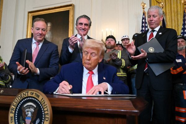 Megduplázódtak az USA vámbevételei áprilisban?