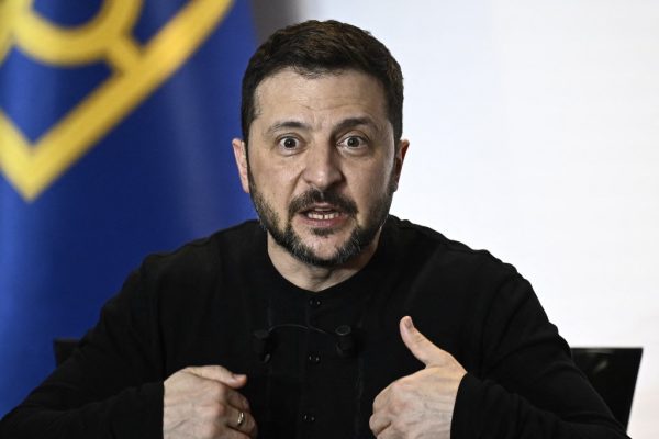 Pánik uralkodik Zelenszkij irodájában a tárgyalások miatt