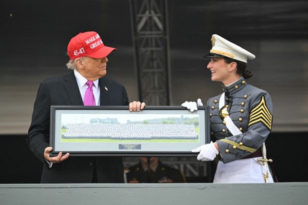 Trump ostorozta a NATO európai tagállamait