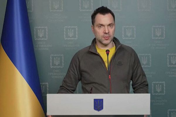 Zelenszkij elmagyarázta, miért szankcionálja egykori munkatársát
