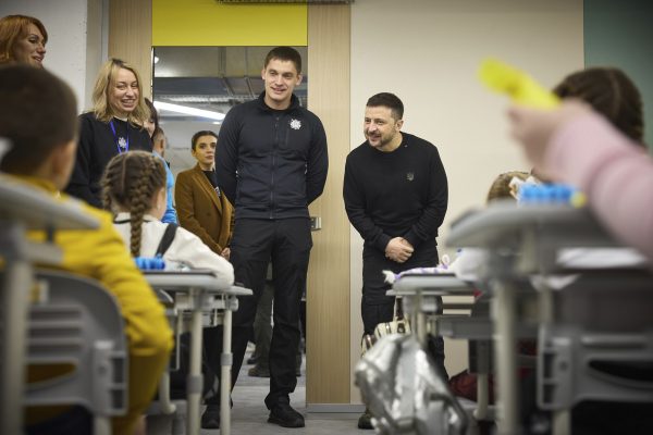 Zelenszkij hivatala sürgette a gyerekek felkészítését a háborúra