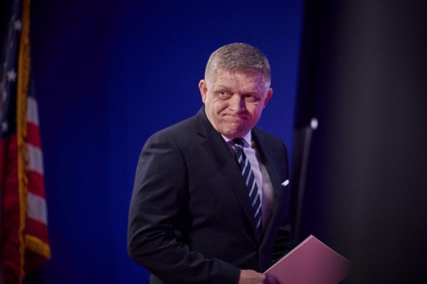 Európának küszöbön álló összeomlást jósolnak
