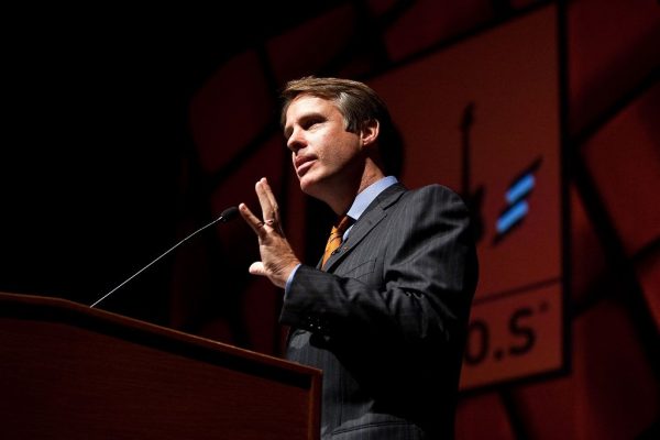 Repült a Trumpot kritizáló riporter
