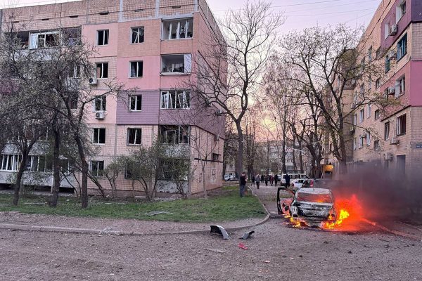 Újabb orosz légicsapás érte Krivij Rihet és több más ukrán települést