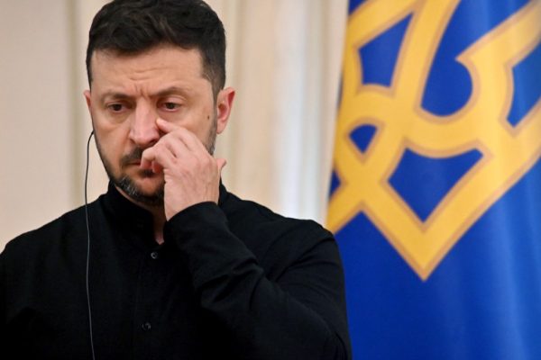Védelmi csomagot vásárolna az ukrán államfő