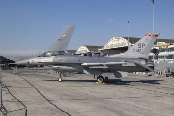 Az ukránok okos módszert találtak ki F-16-osaik védelmére