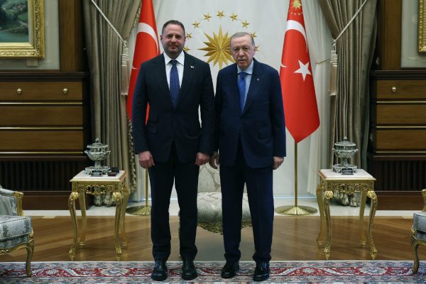 Erdogan és Jermak Ankarában egyeztetett