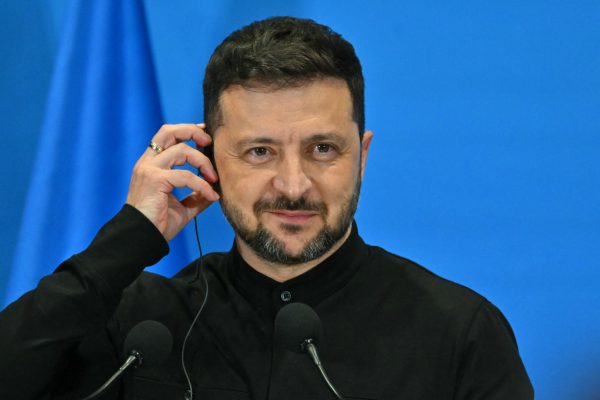 Így kivételez Zelenszkij az embereivel