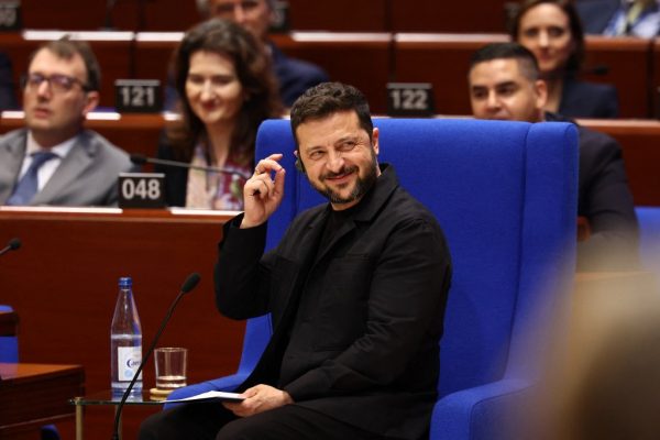 Kemény bírálatot kapott Zelenszkij