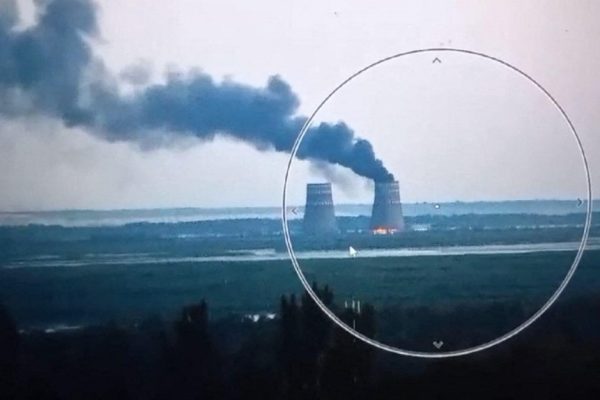 Sűrű füstöt észleltek a Zaporizzsjai Atomerőmű közelében