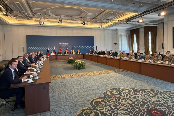 Újra Isztambulban ülnek egymással szembe az orosz és ukrán delegációk
