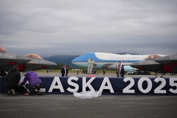 Megérkezett Donald Trump Alaszkába