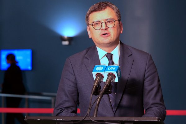 Elmenekült a volt ukrán külügyminiszter