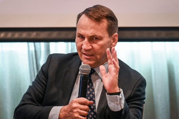 Lengyelország az orosz drónok Ukrajna feletti lelövését javasolja