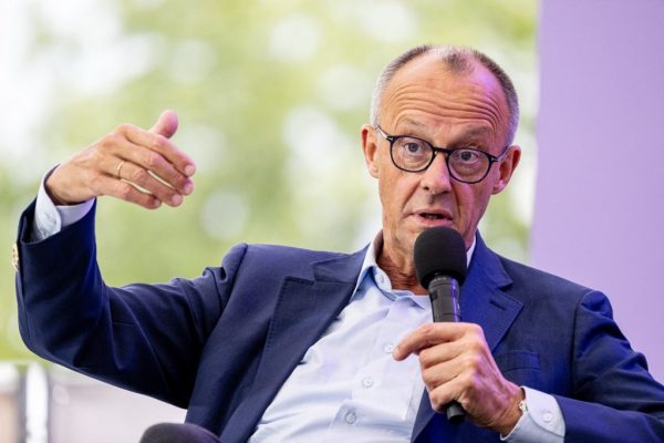 Merz: Ki kell meríteni az orosz gazdaságot