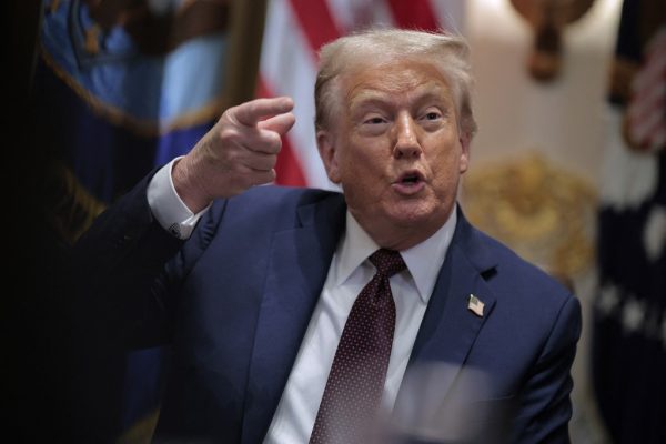 Trump kijelentette, háborút akar indítani