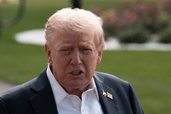 Kórházban Donald Trump!
